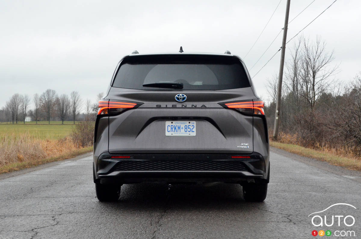 Toyota Sienna XSE 2021, arrière